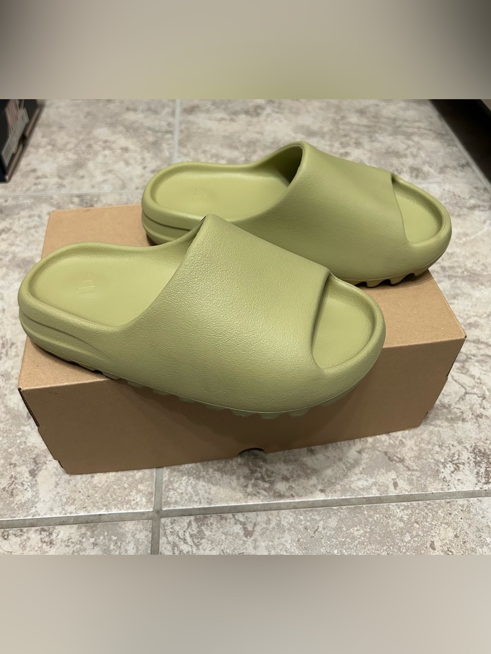 Adidas x Yeezy “RESIN” Slide